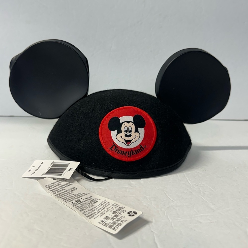NWT Disneyland YOUTH Mousketeer Mickey Ears Hat